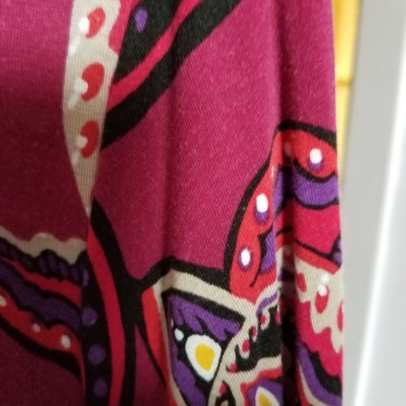 Colorful and comfortable - Picture 2 of 4